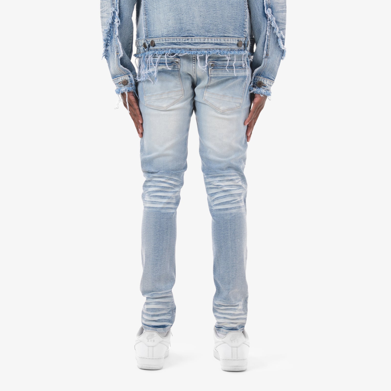 LIGHT SAND BLUE FRAYED JEANS