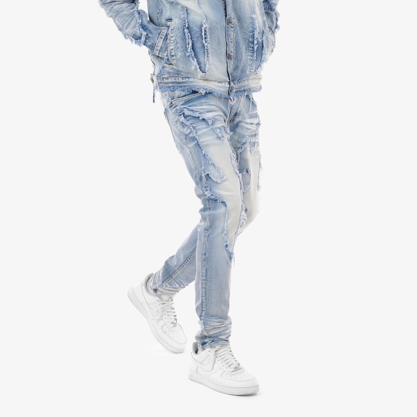 LIGHT SAND BLUE FRAYED JEANS