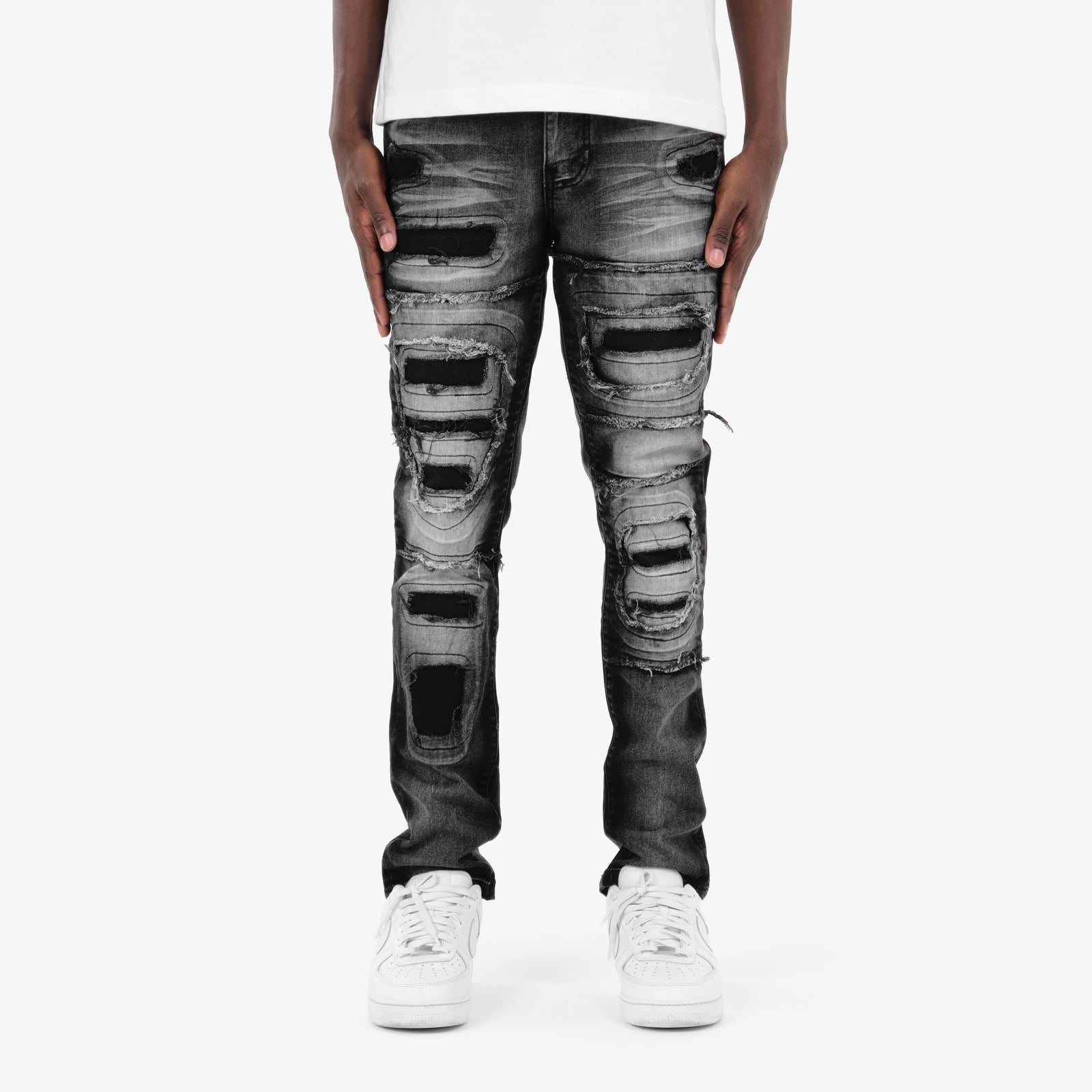 BLACK SAND RIP & REPAIR JEANS