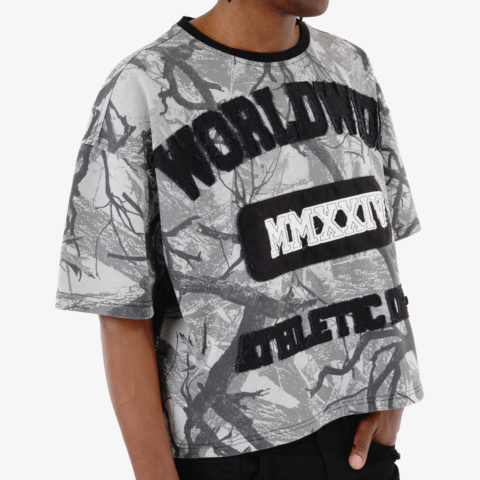 WORLDWIDE BLACK CAMO CROP T-SHIRT