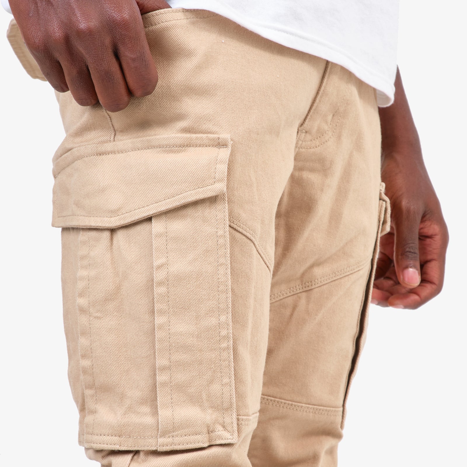 KHAKI CARGOS W/ STRETCH