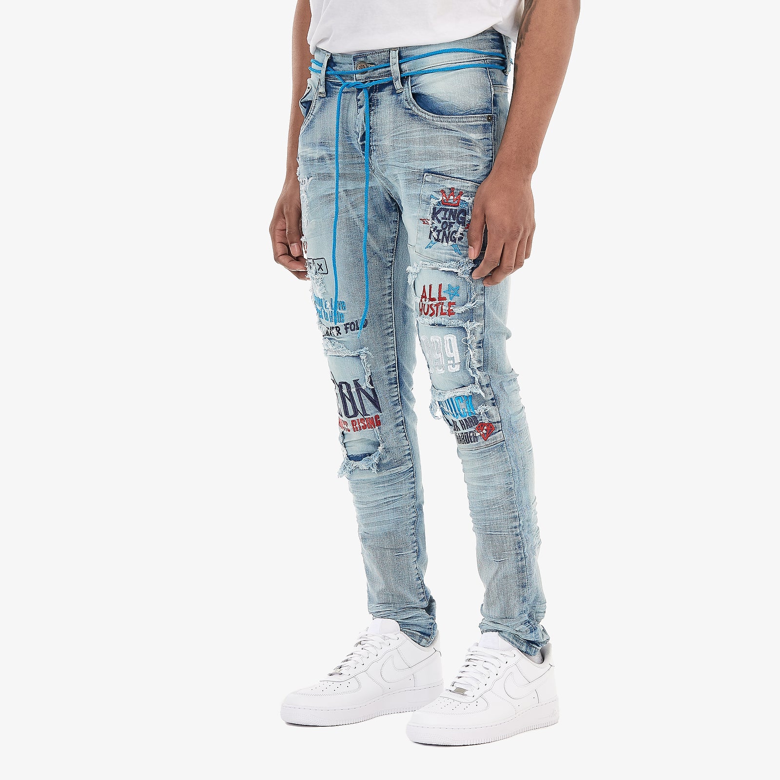 LIGHT SAND BLUE JEANS W/ COLOR EMBROIDERY