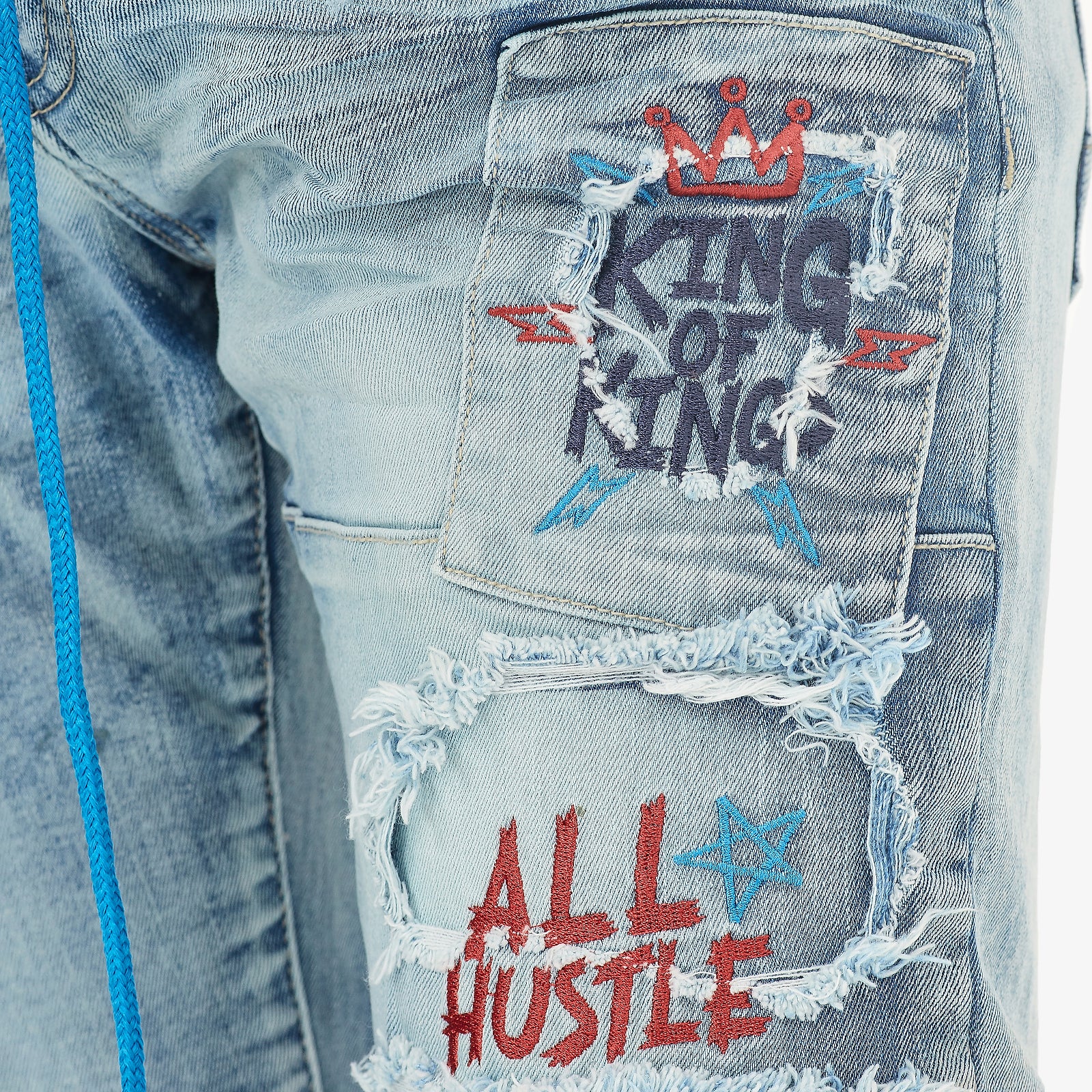 LIGHT SAND BLUE JEANS W/ COLOR EMBROIDERY