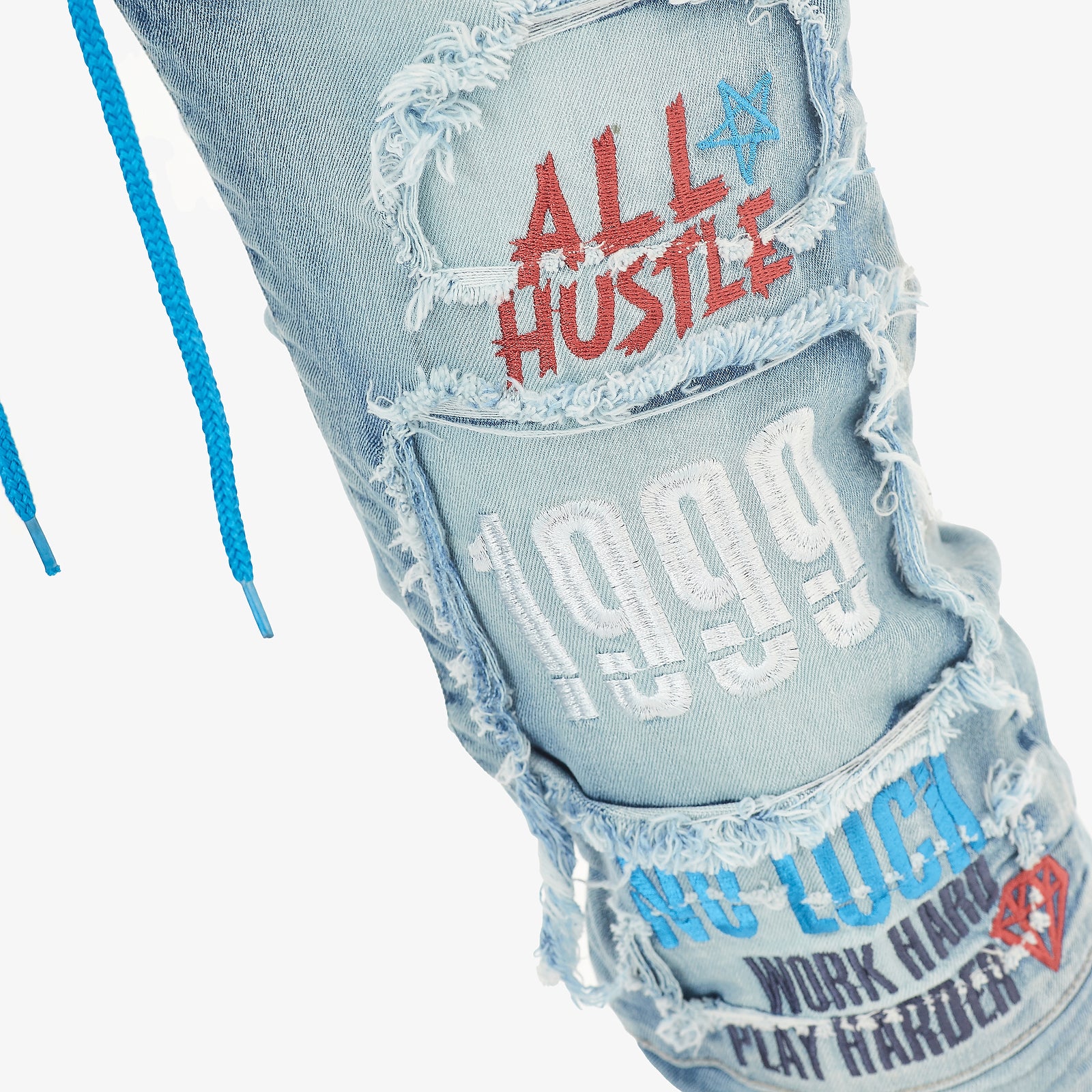 LIGHT SAND BLUE JEANS W/ COLOR EMBROIDERY