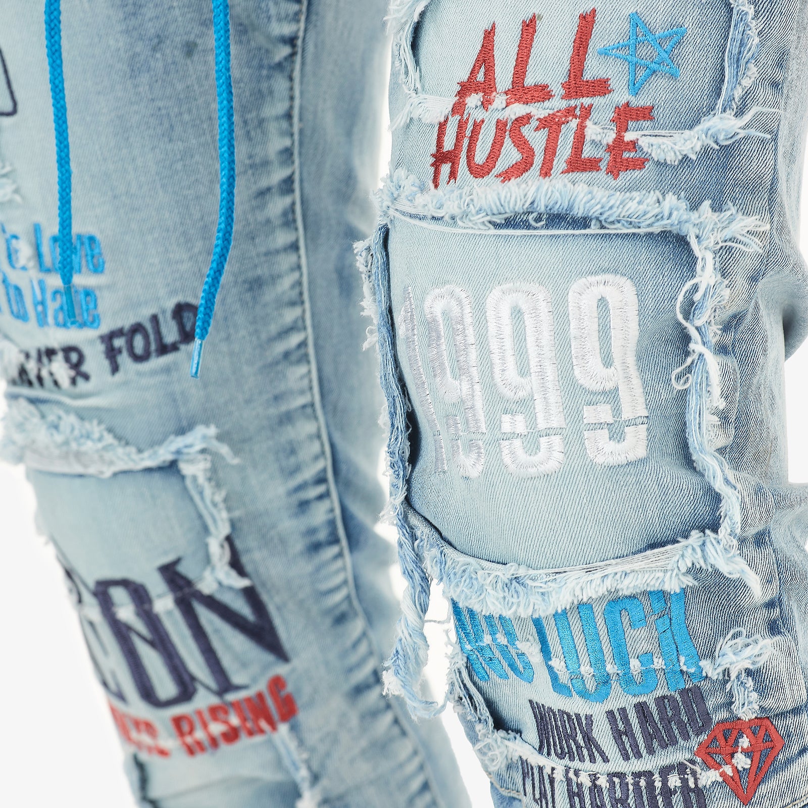 LIGHT SAND BLUE JEANS W/ COLOR EMBROIDERY