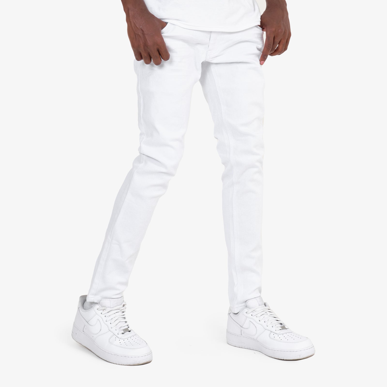 WHITE PANTS WITH STRETCH