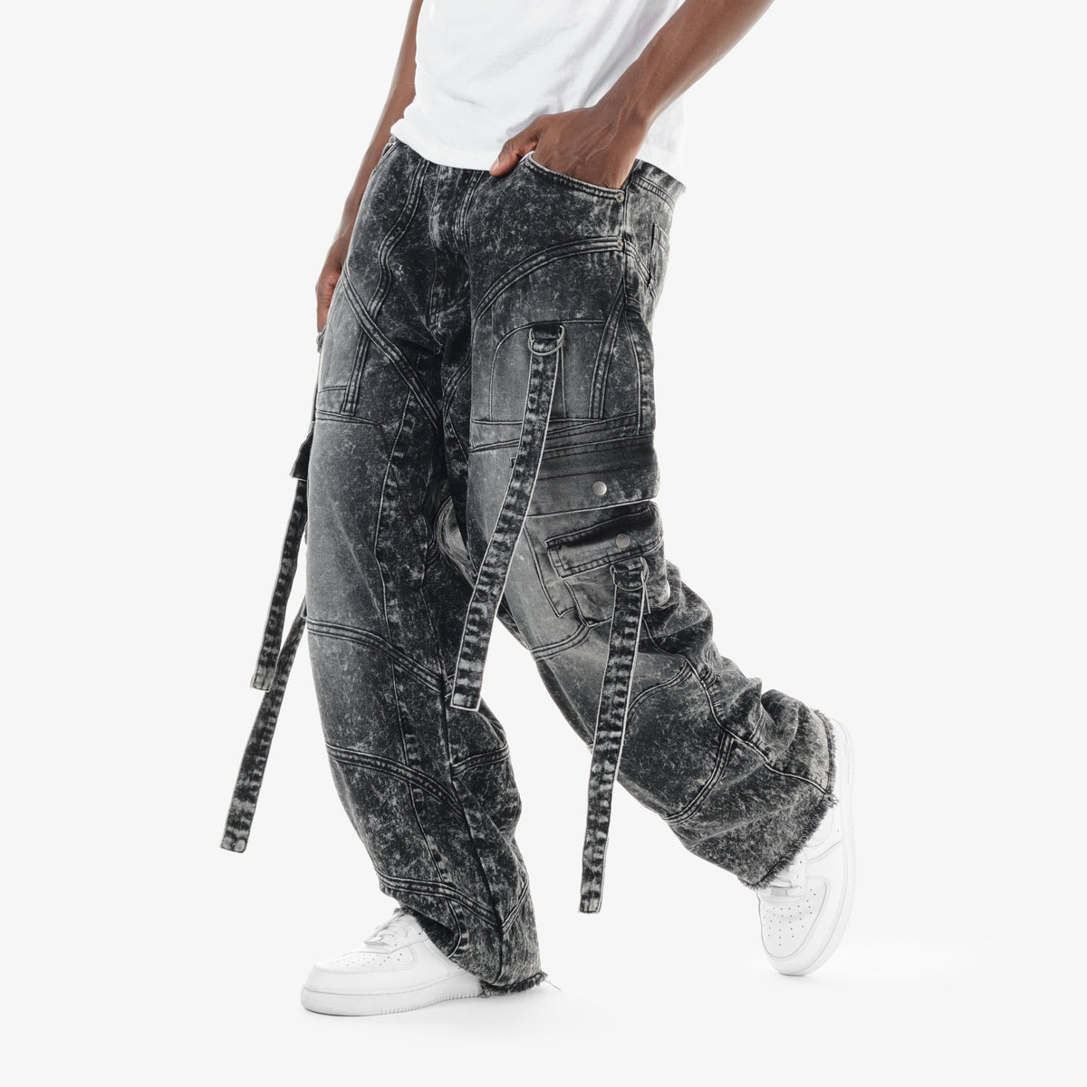 BLACK CARGO W/ STRAPS COMFORT FIT JEANS