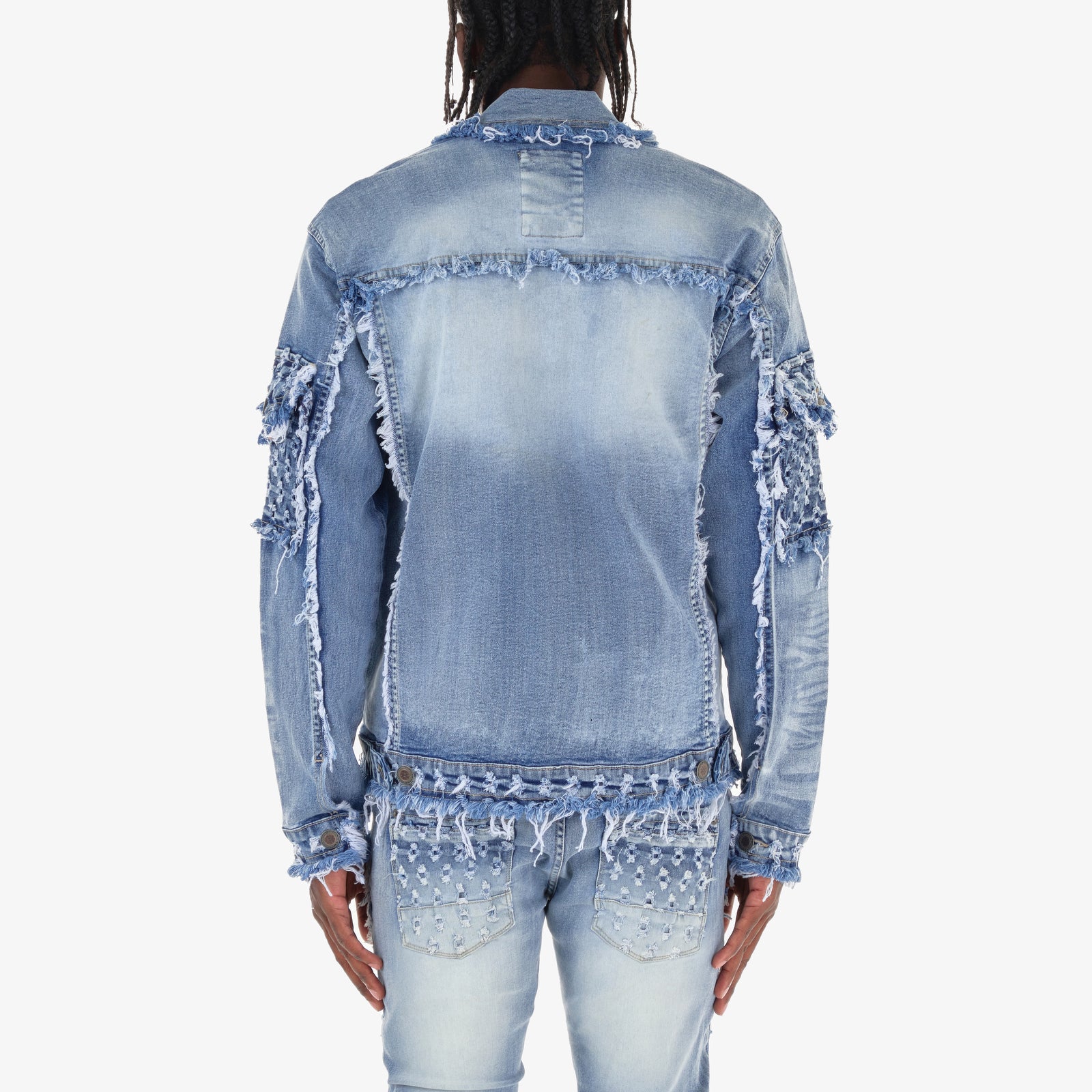 LIGHT SAND BLUE DENIM JACKET W/ DISTRESSED FRAY