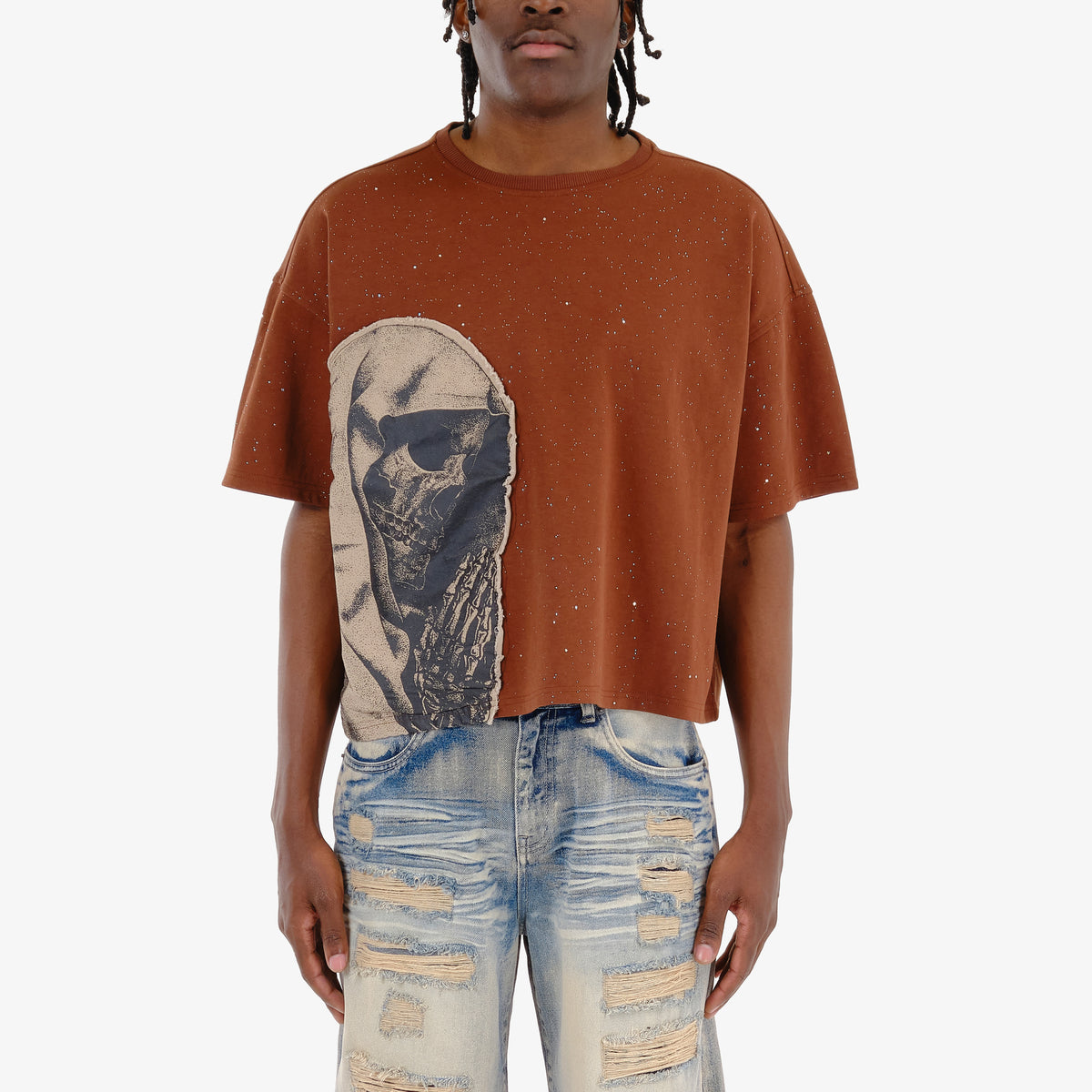 BROWN "PRAYING" CROP T-SHIRT